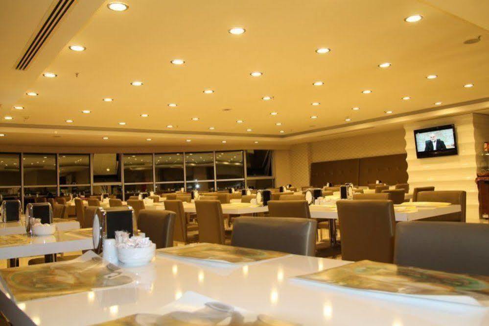 Ozpark Hotel Akşehir Esterno foto